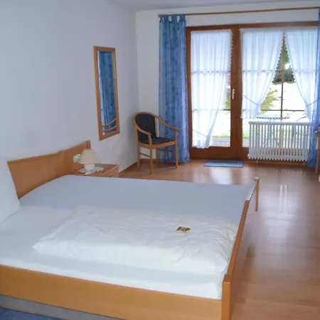 Uebernachtungsmoeglichkeit In Maierhoefen بيت ضيافة 3*