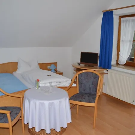 Uebernachtungsmoeglichkeit In Maierhoefen 3*