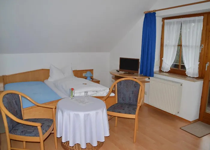 Uebernachtungsmoeglichkeit In Maierhoefen 3*