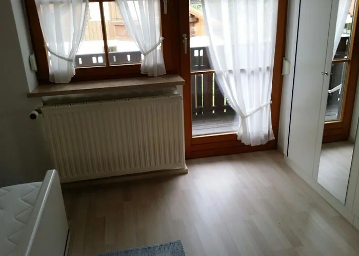 Uebernachtungsmoeglichkeit In Maierhoefen Casa de hóspedes